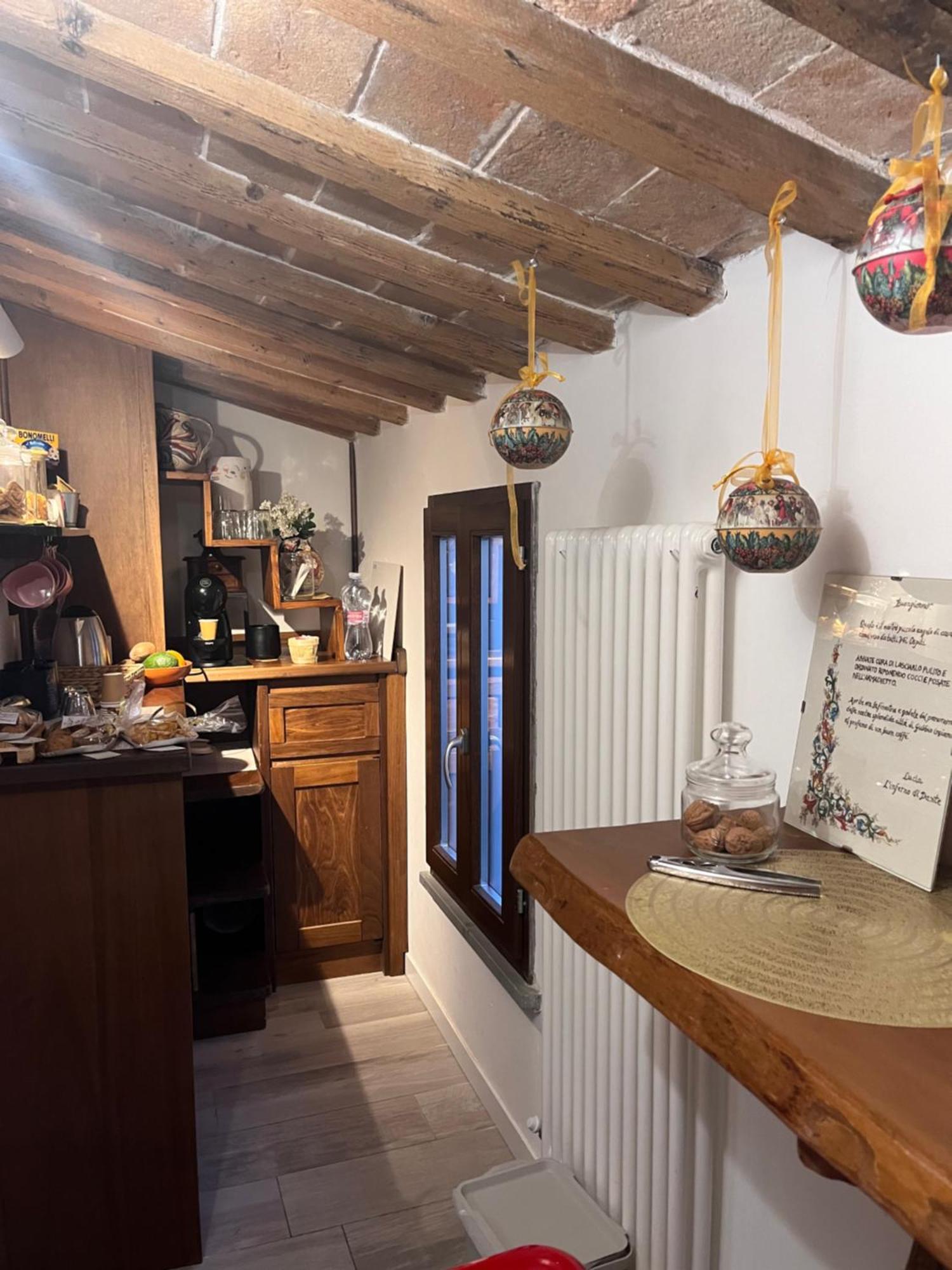 L'Inferno Di Dante Bed & Breakfast กุบบีโอ ภายนอก รูปภาพ